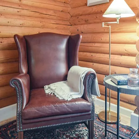 Awesome In With Private Swimming Pool, Can Be Inside Or Outside Lundby Stationsby